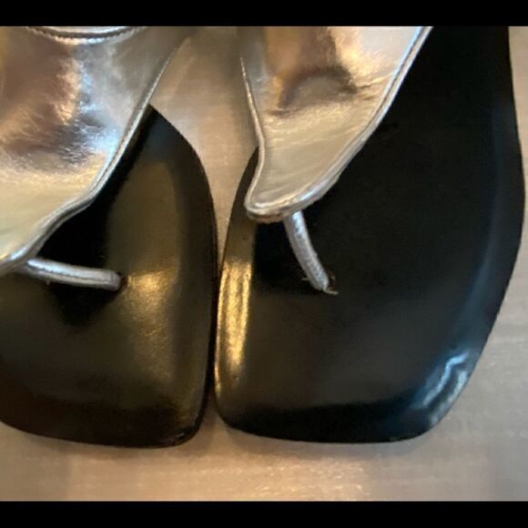 EUC KENNETH COLE preloved silver sandals - Picture 8 of 10